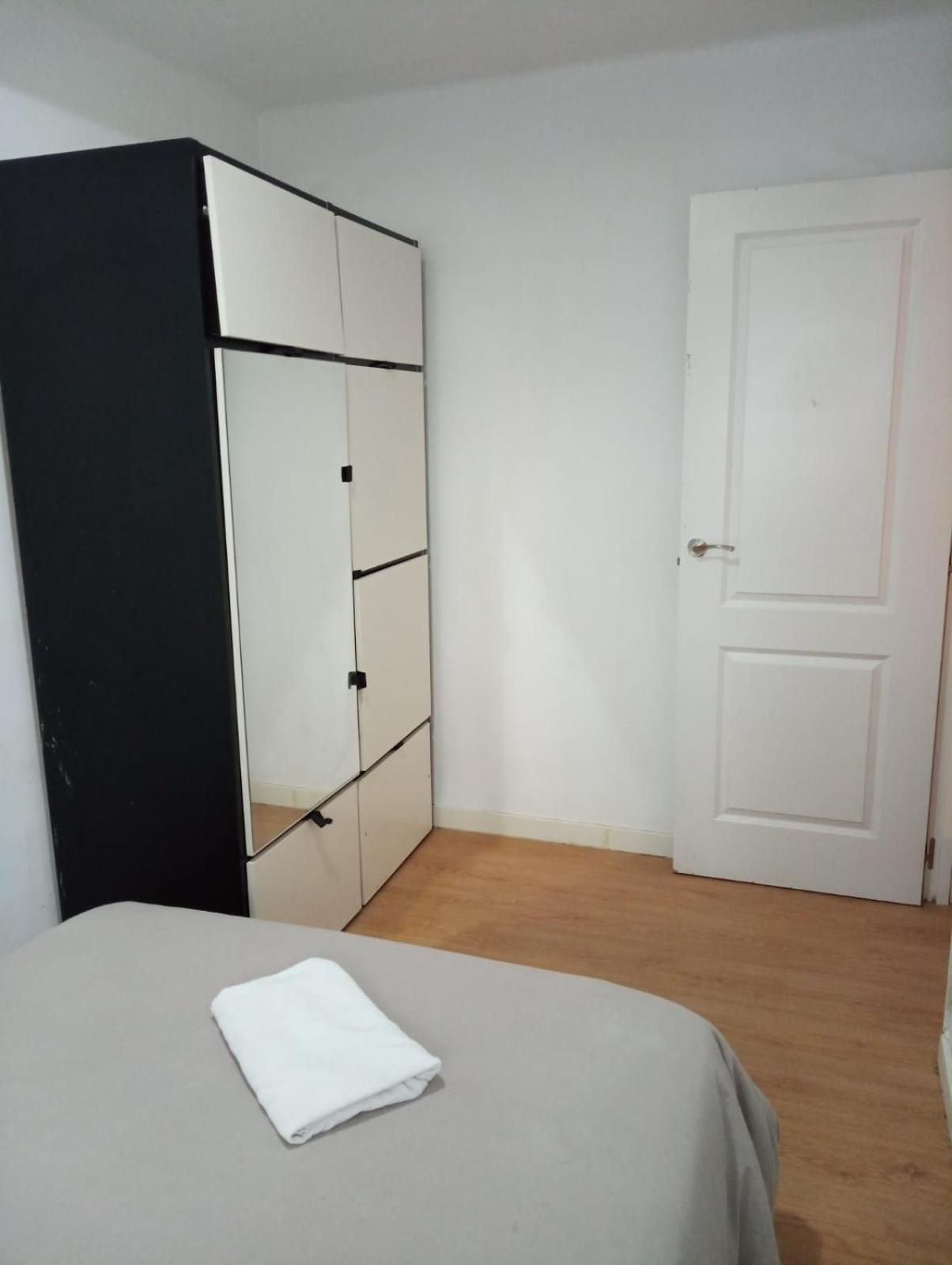 Apartamento 3 Dormitorios En Sanchez Preciados Madrid Eksteriør bilde