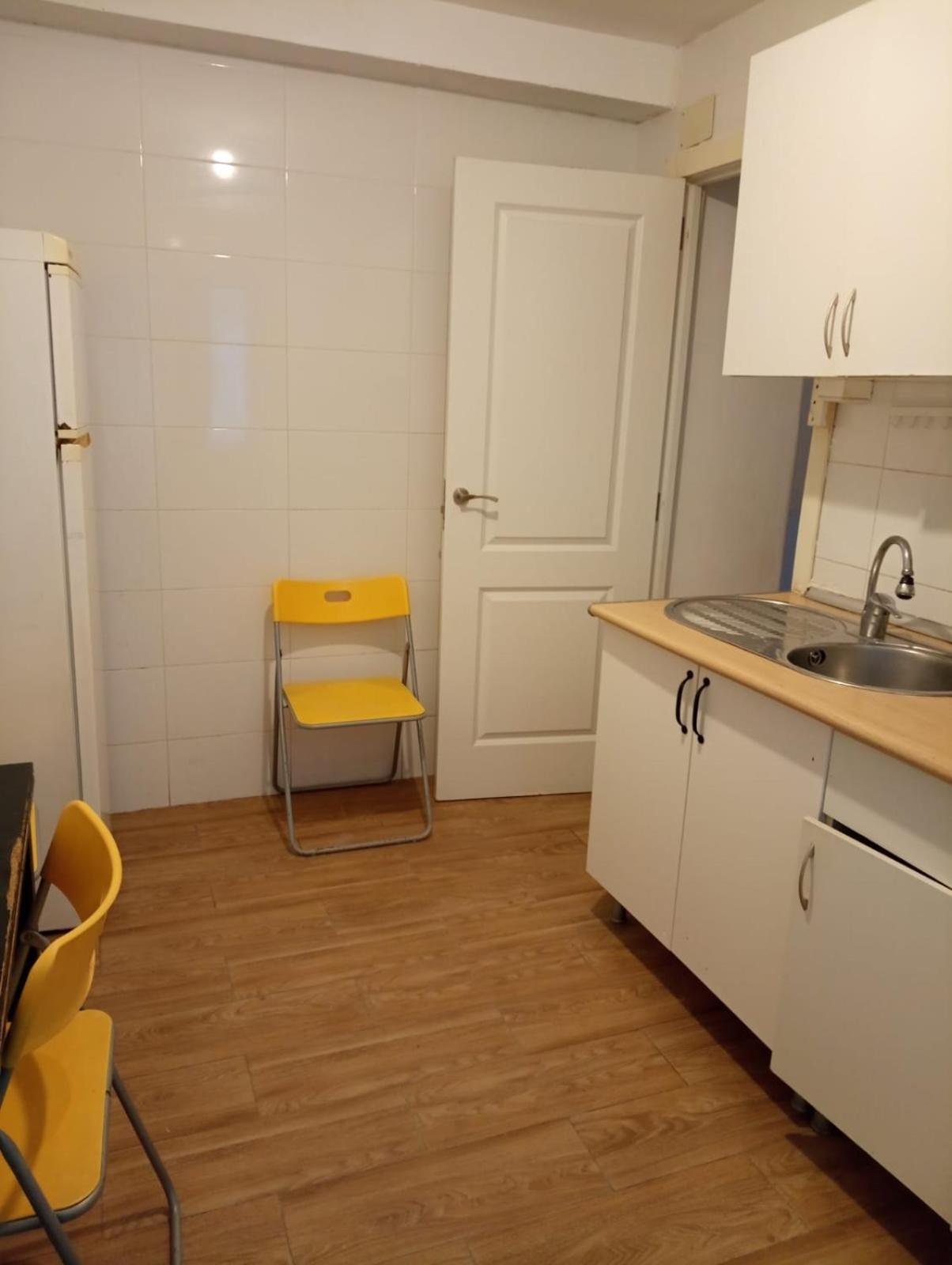 Apartamento 3 Dormitorios En Sanchez Preciados Madrid Eksteriør bilde
